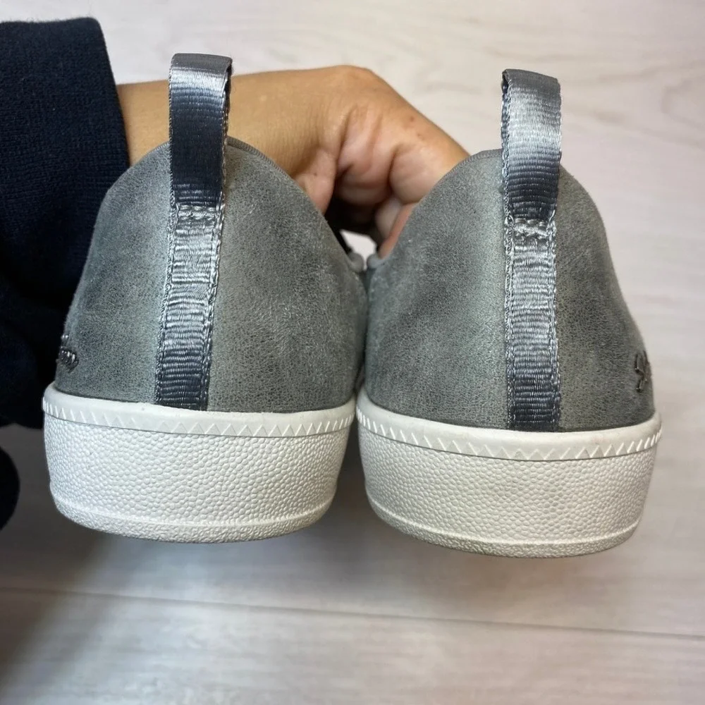 Skechers Womens 9 Slip On Shoes Ruffle Grey Textile Air Cooled Memory Foam 23980